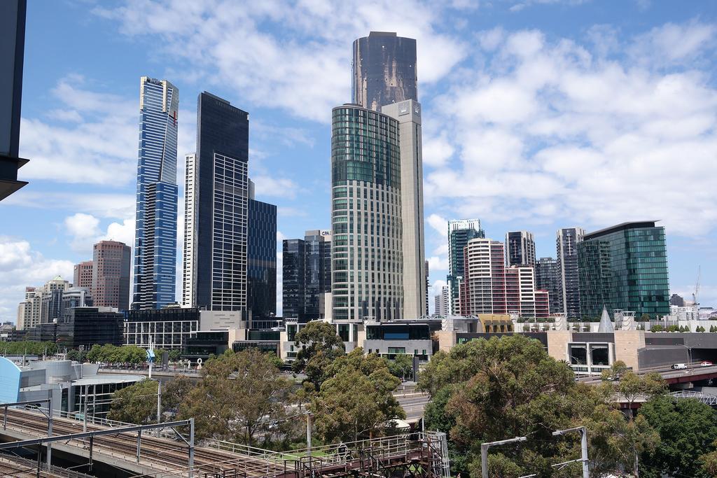Northbank Residences By Apartments Of Melbourne Exterior photo